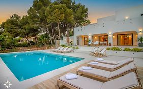 Villa Mastella By Abahana Luxe